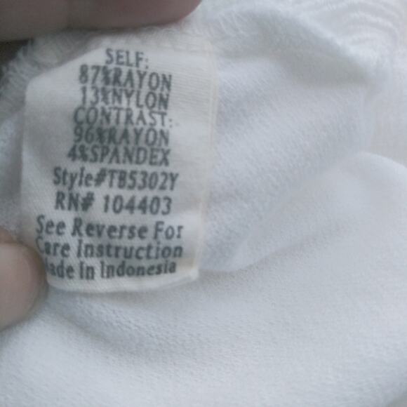 Flower & Feather White Gauzy Button Up Tie Front Blouse L - Picture 7 of 7